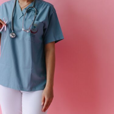 Dokter dan Perawat Juga Manusia, Yuk Pahami Pentingnya 'Upgrade Diri' Mereka