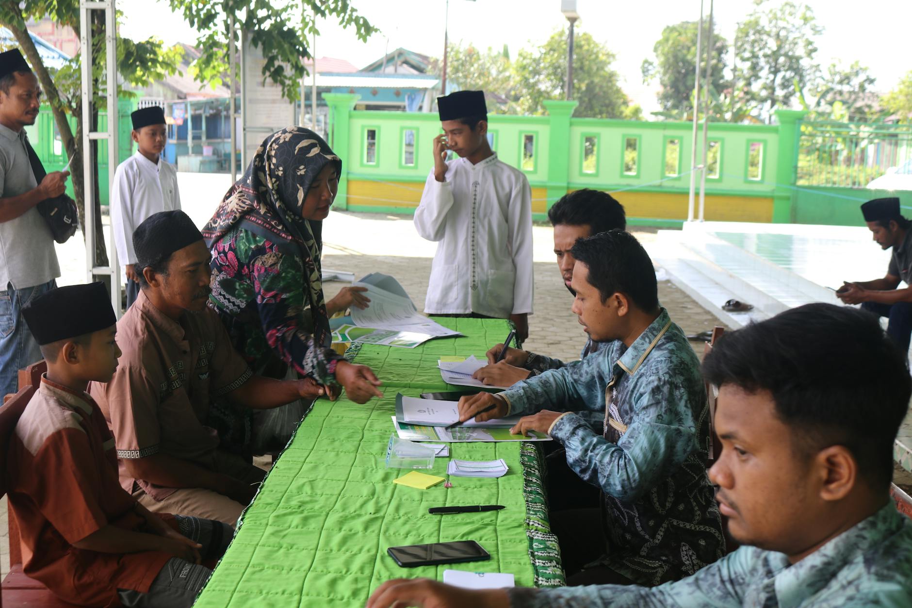 Puskesmas Bukan Cuma 'Sekadar' Sakit: Mengintip Komitmen Cilegon pada Kesehatan Warganya